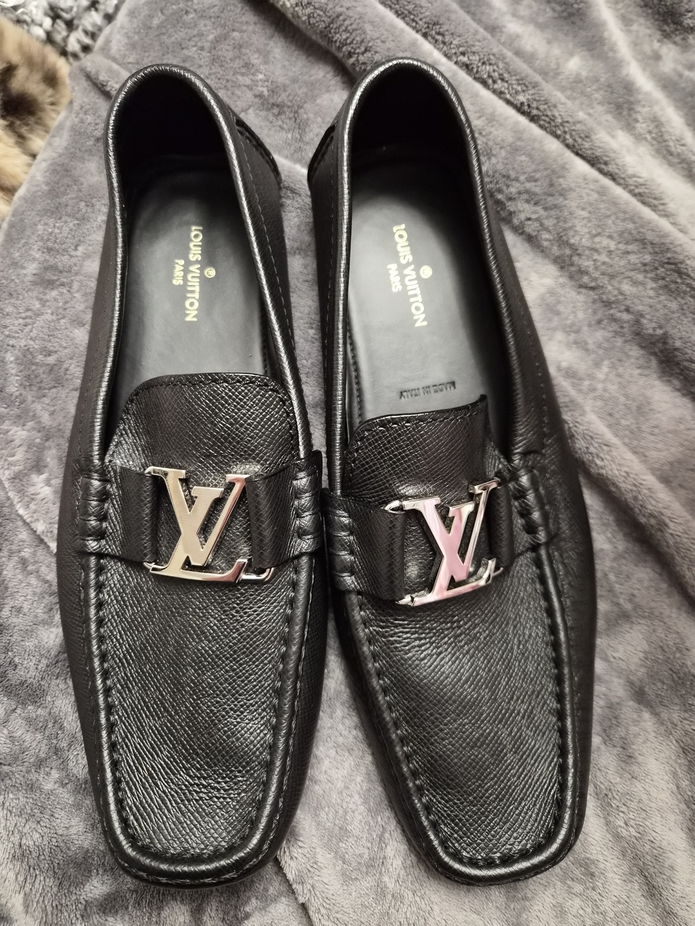 Louis Vuitton Men’s Black Leather LV Moccasin Loafers